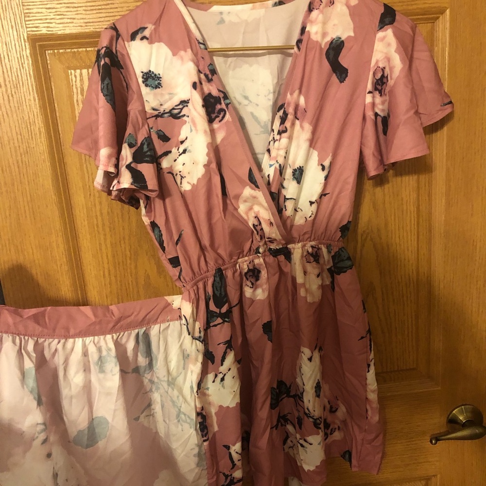 Wrap romper - Picture 2 of 2